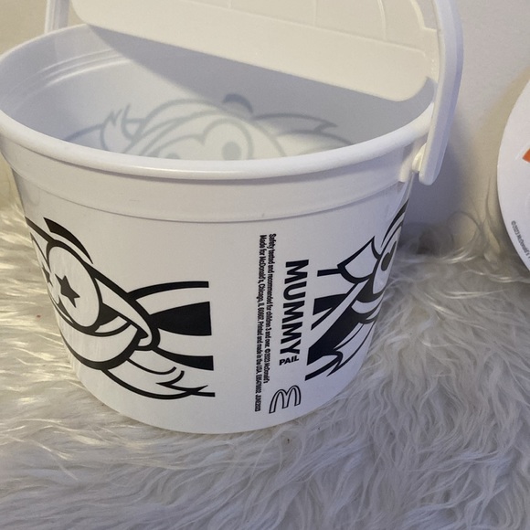McDonald’s Mummy Boo Bucket with Activity Sheet 👻 - Picture 4 of 6